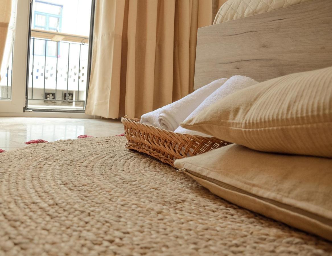 Vel Boutique Suites アギア・ガリニ エクステリア 写真
