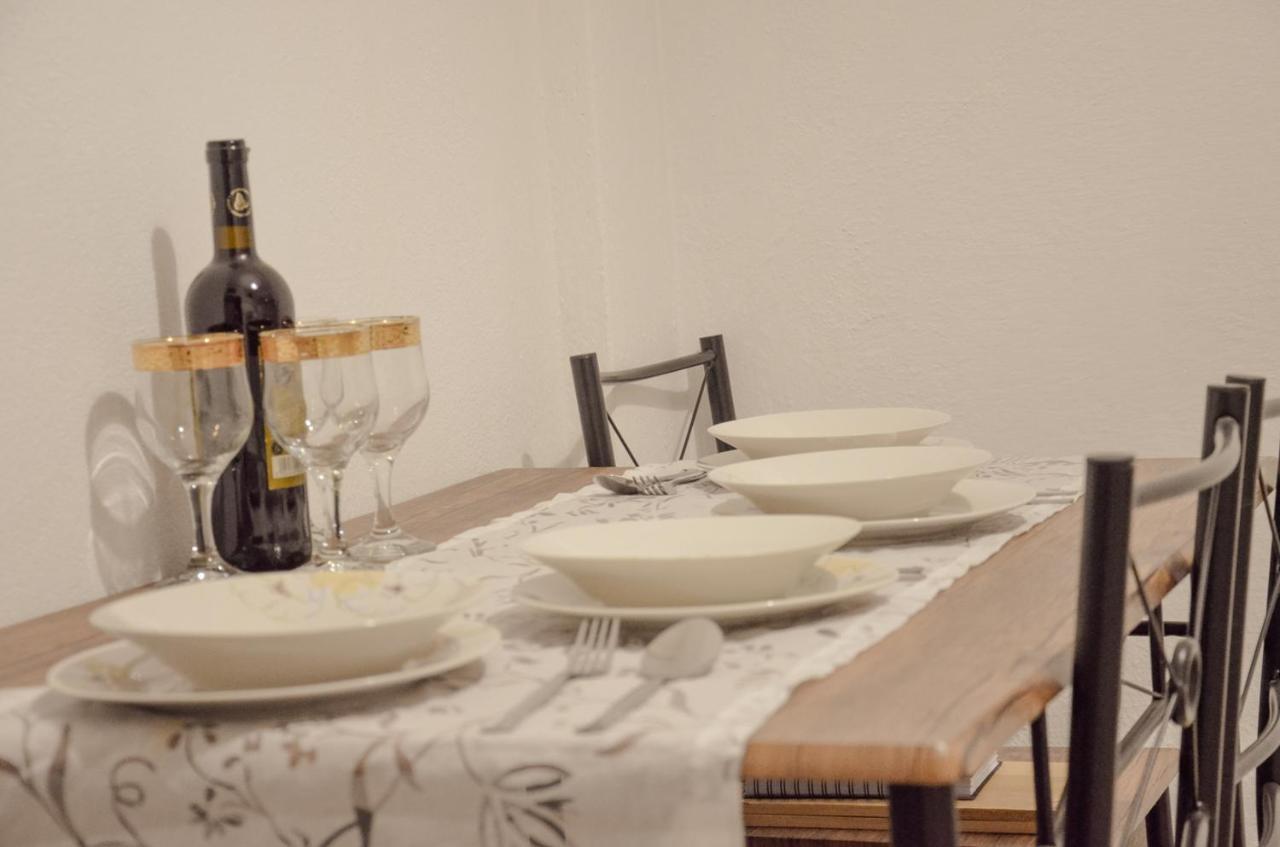Vel Boutique Suites アギア・ガリニ エクステリア 写真